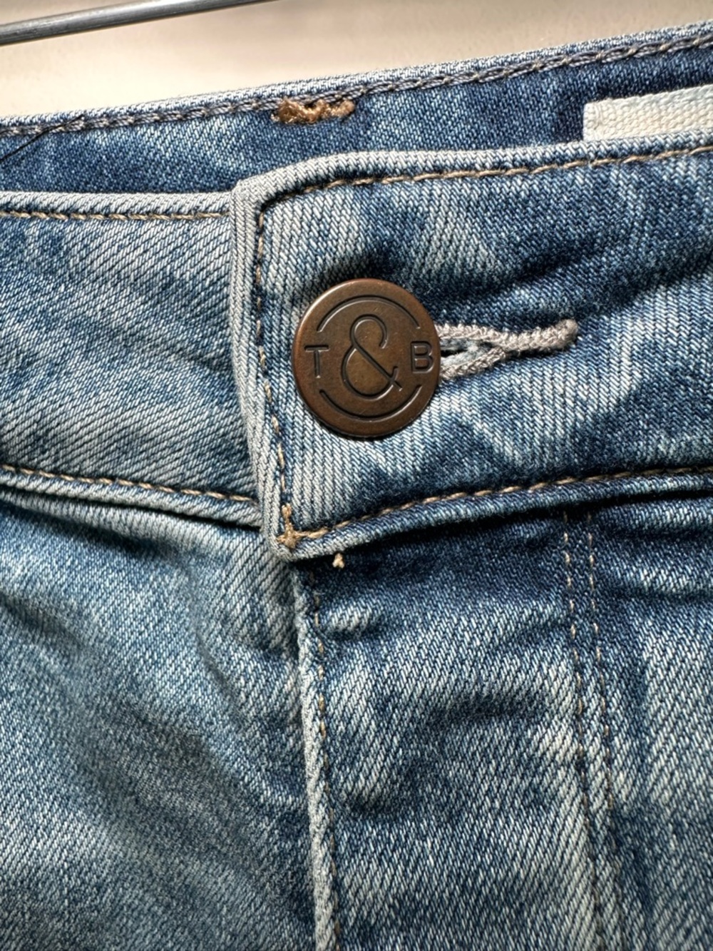 Nordstrom Treasure & Bond Foster‎ Boyfriend High Rise Shorts Distressed Denim 27 - Picture 3 of 8